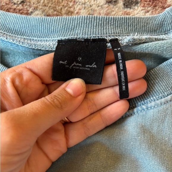 Urban Outfitters Blue Cropped Sweatshirt - Picture 2 of 3